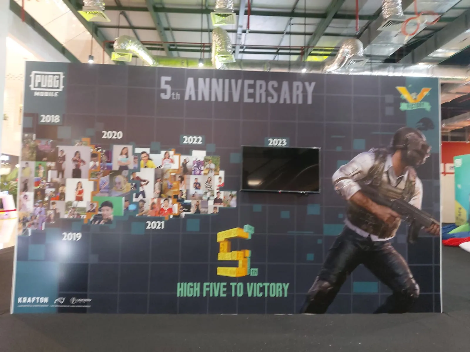 Product launching di Jakarta dengan LED screen dan pencahayaan panggung