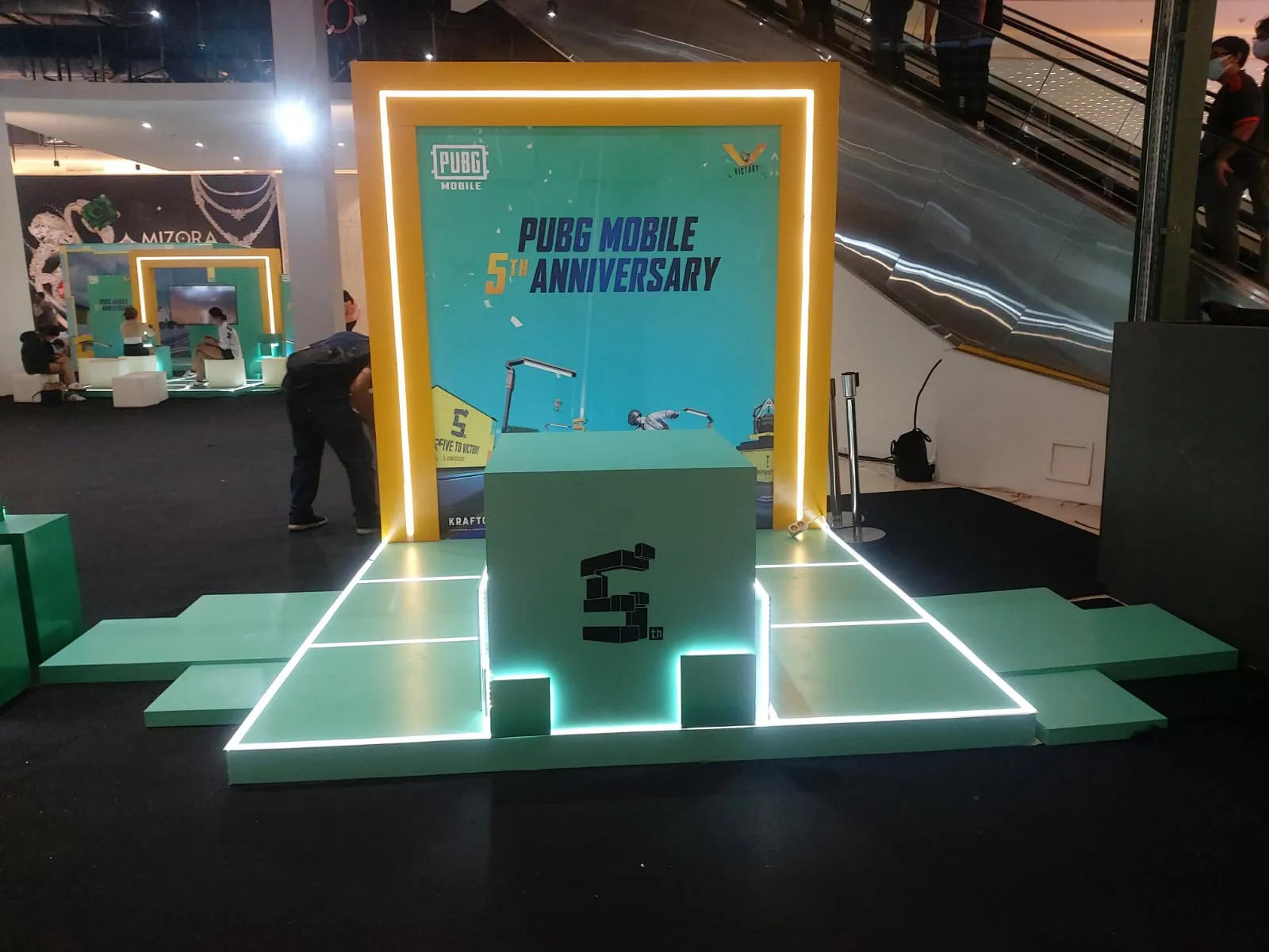 Booth custom perusahaan untuk pameran bisnis di Jakarta